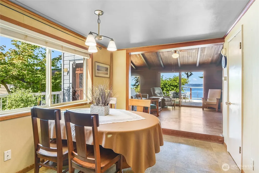 19904 Soundview Drive NW Stanwood WA 98292