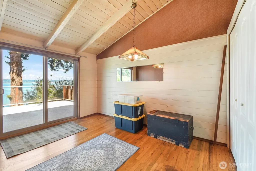 19904 Soundview Drive NW Stanwood WA 98292
