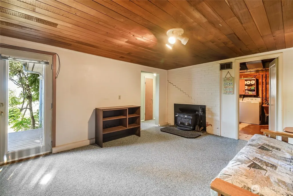 19904 Soundview Drive NW Stanwood WA 98292