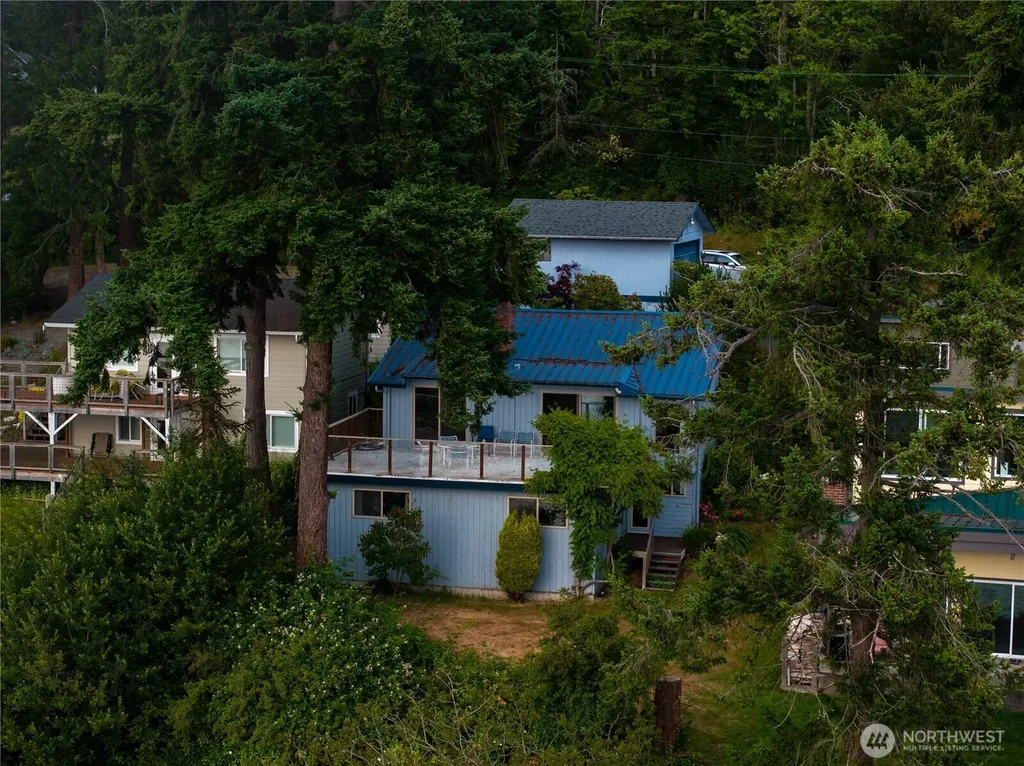 19904 Soundview Drive NW Stanwood WA 98292