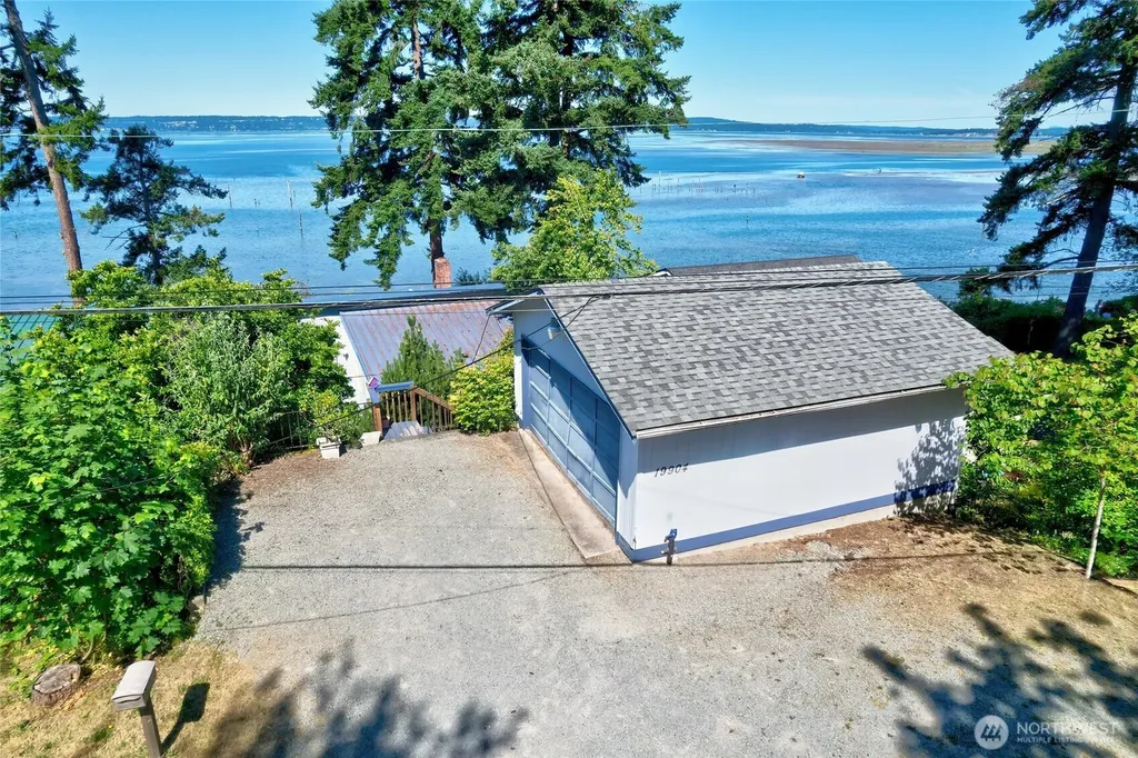 19904 Soundview Drive NW Stanwood WA 98292