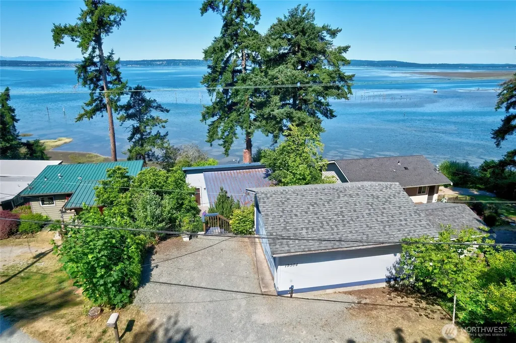 19904 Soundview Drive NW Stanwood WA 98292