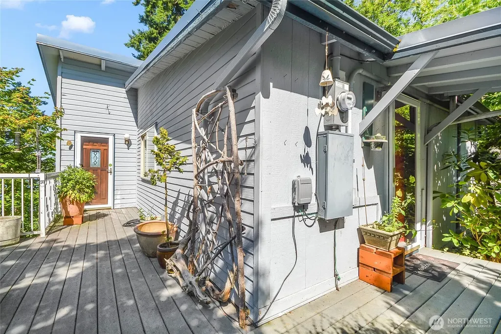 19904 Soundview Drive NW Stanwood WA 98292
