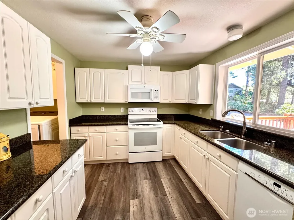 30 E Hemlock Lane Union WA 98592