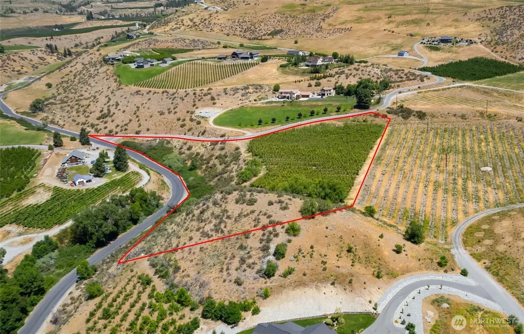 200 Lakayuse Road Manson WA 98831