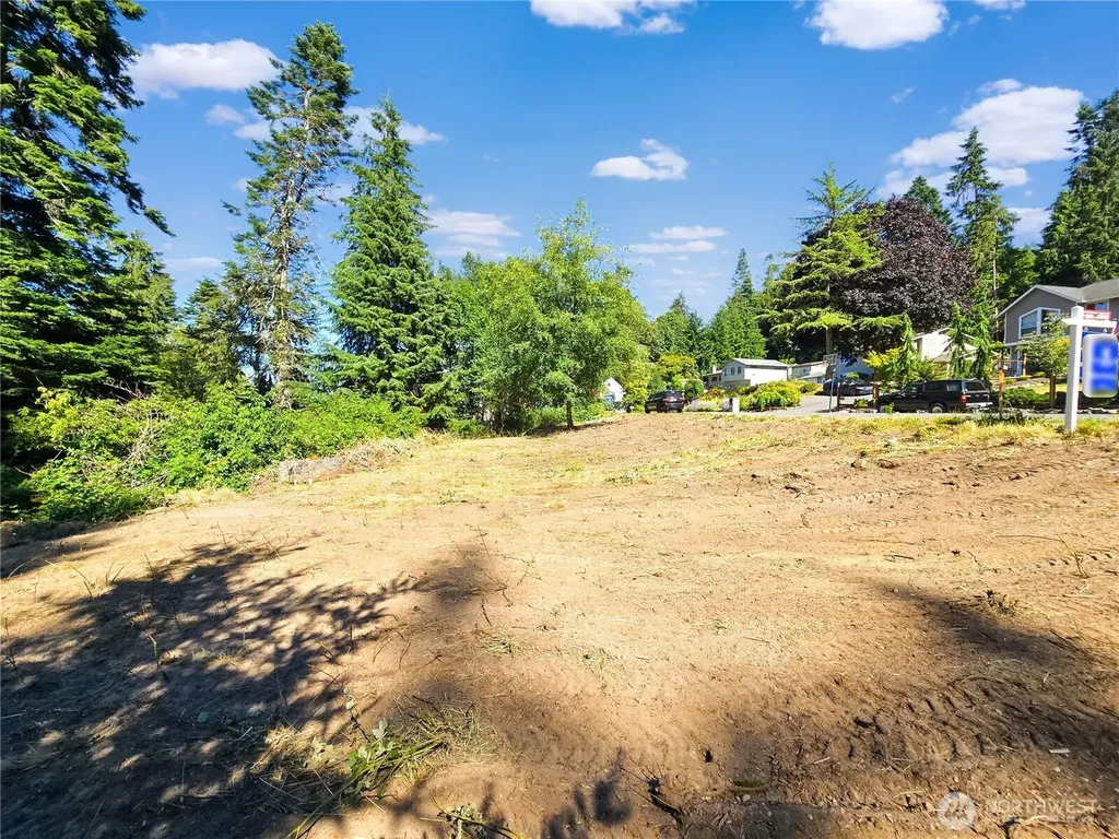 4985 Bakerview Road Oak Harbor WA 98277