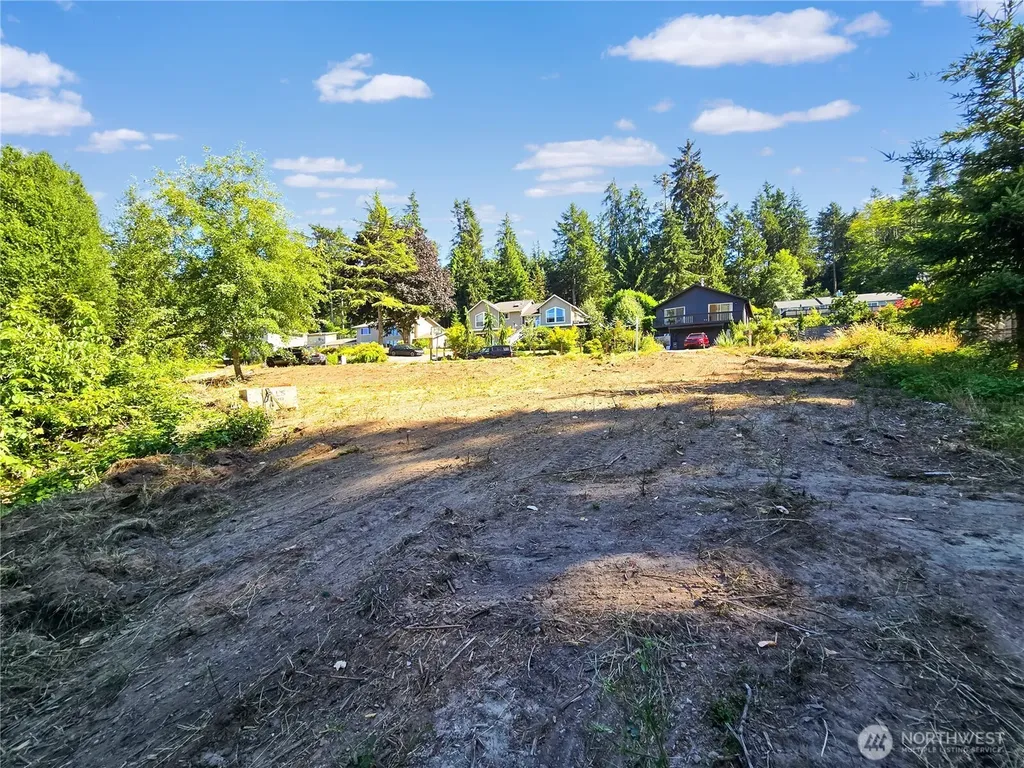 4985 Bakerview Road Oak Harbor WA 98277