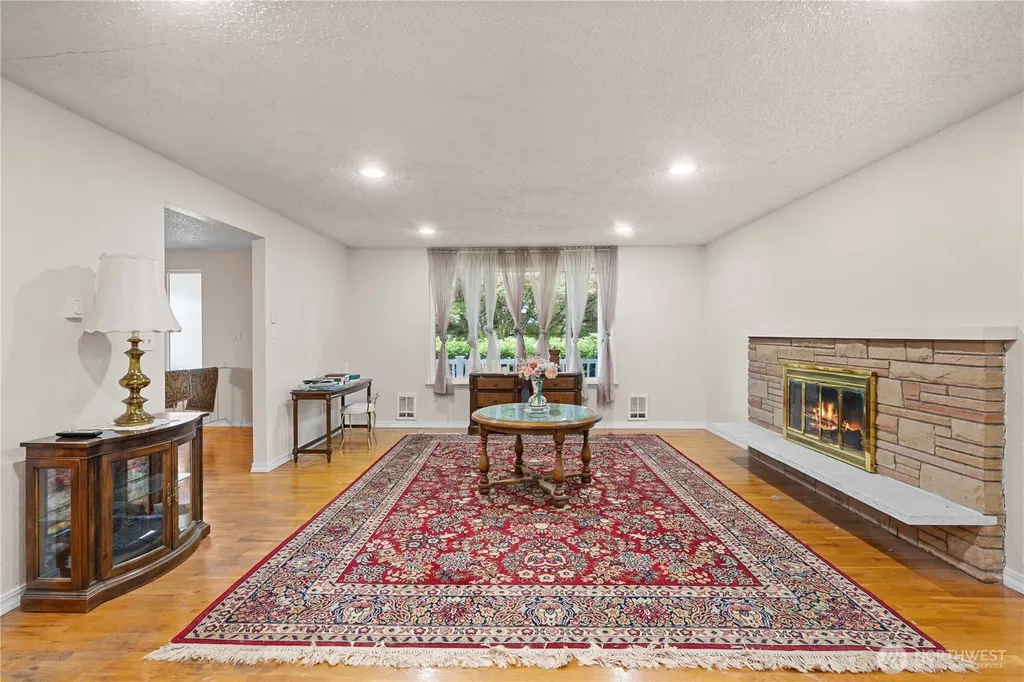 11210 111th Street SW Lakewood WA 98498