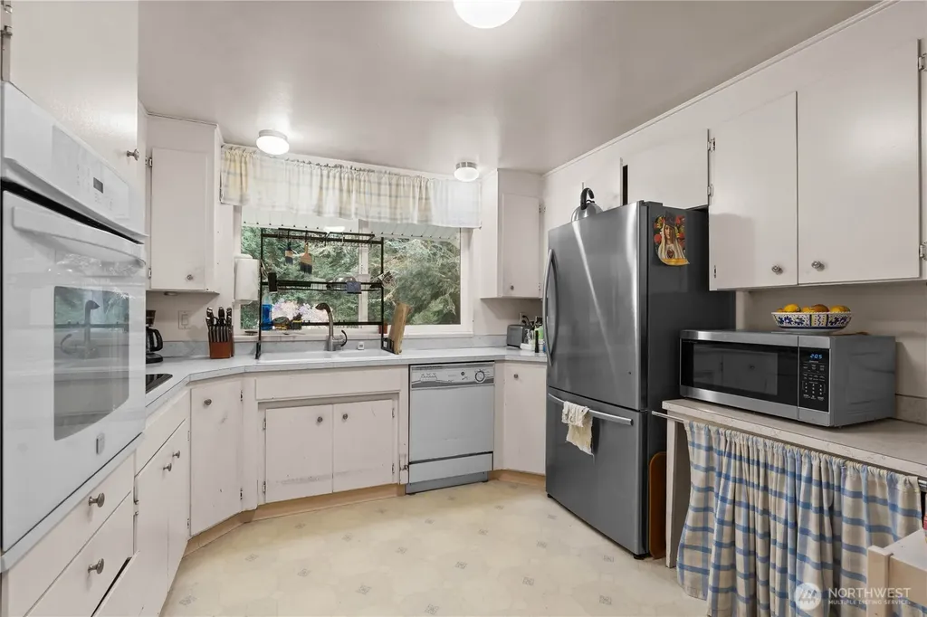 11210 111th Street SW Lakewood WA 98498