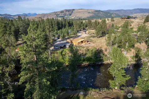 615 Pine Loop Winthrop WA 98862
