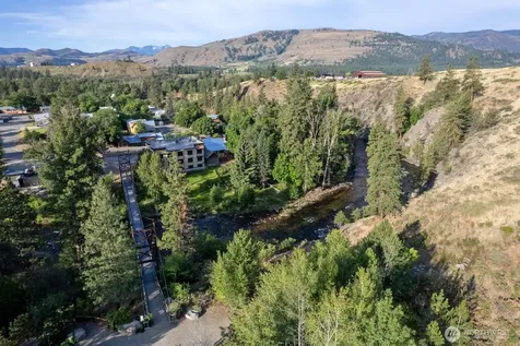 615 Pine Loop Winthrop WA 98862
