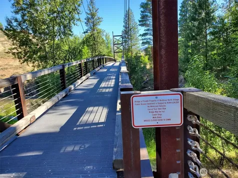 615 Pine Loop Winthrop WA 98862
