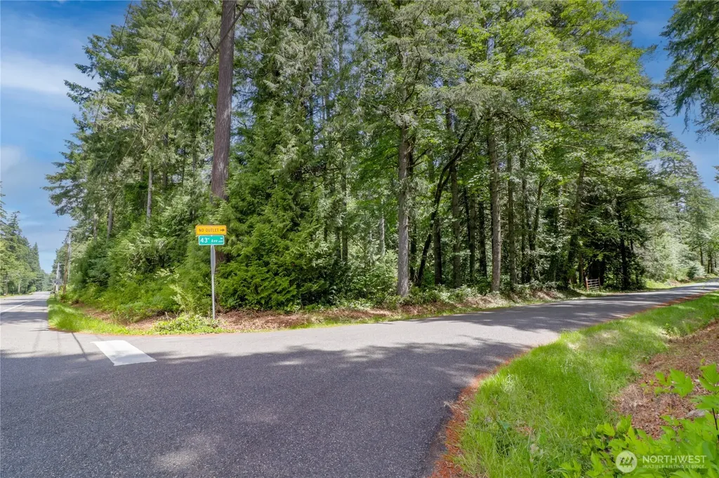 2734 43rd Avenue NW Olympia WA 98502