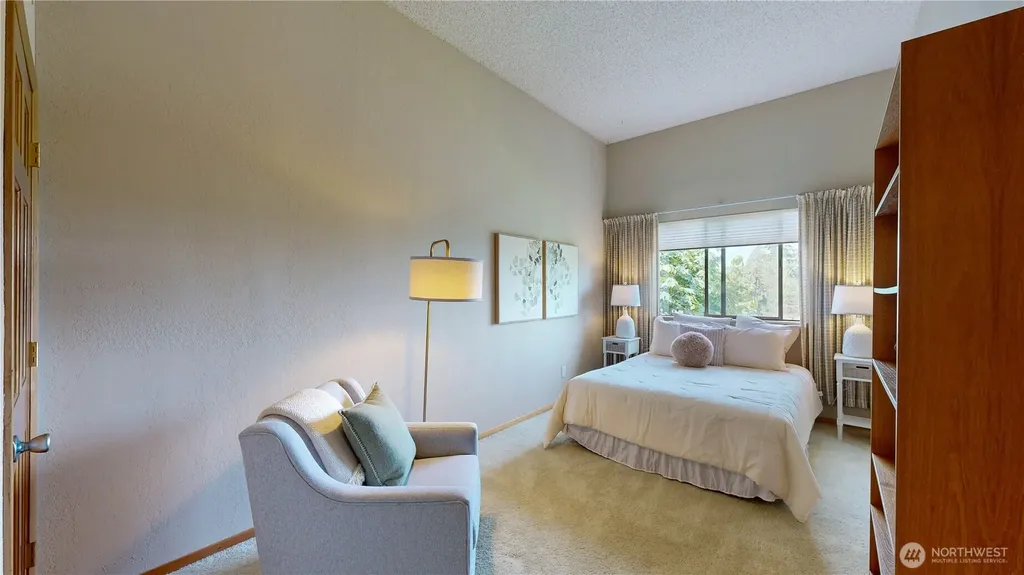 29417 1st Avenue S Federal Way WA 98003