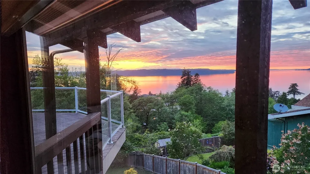 29417 1st Avenue S Federal Way WA 98003