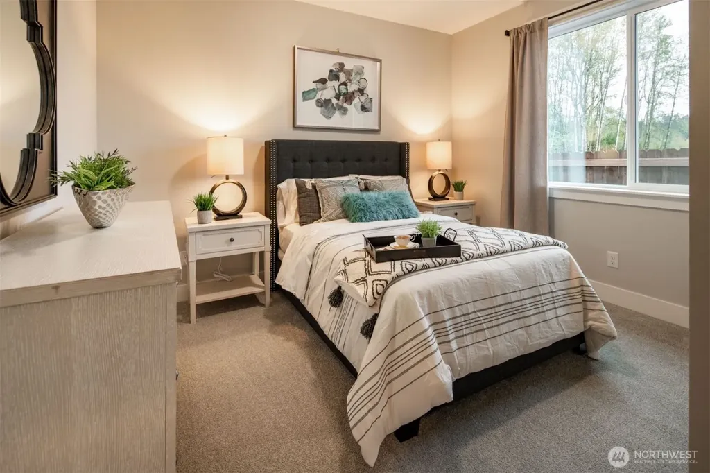 5682 Thornhill Avenue SW Port Orchard WA 98367