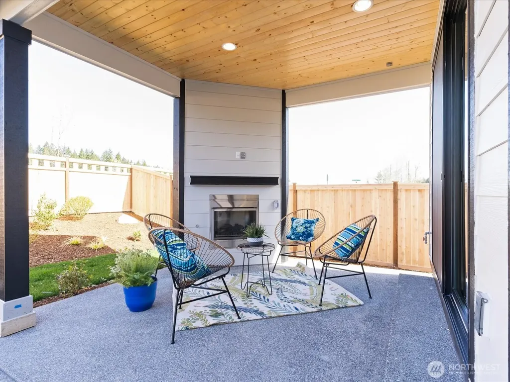 5682 Thornhill Avenue SW Port Orchard WA 98367