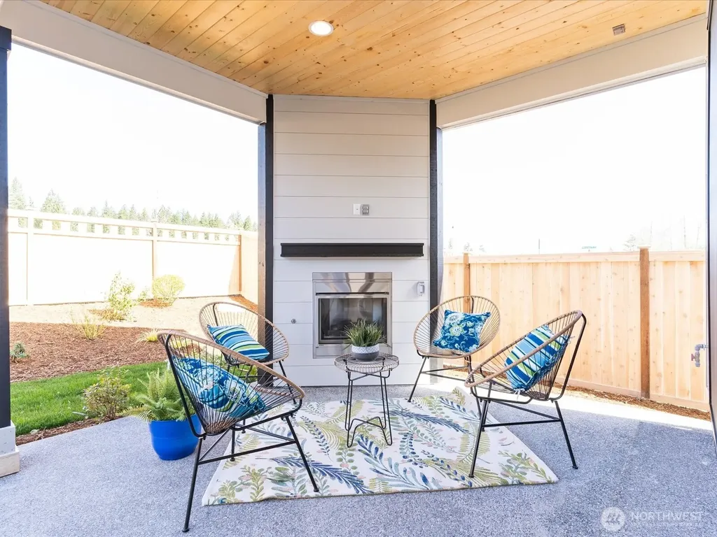 5682 Thornhill Avenue SW Port Orchard WA 98367
