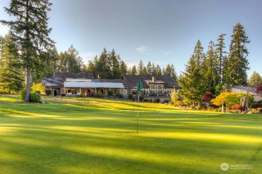5682 Thornhill Avenue SW Port Orchard WA 98367