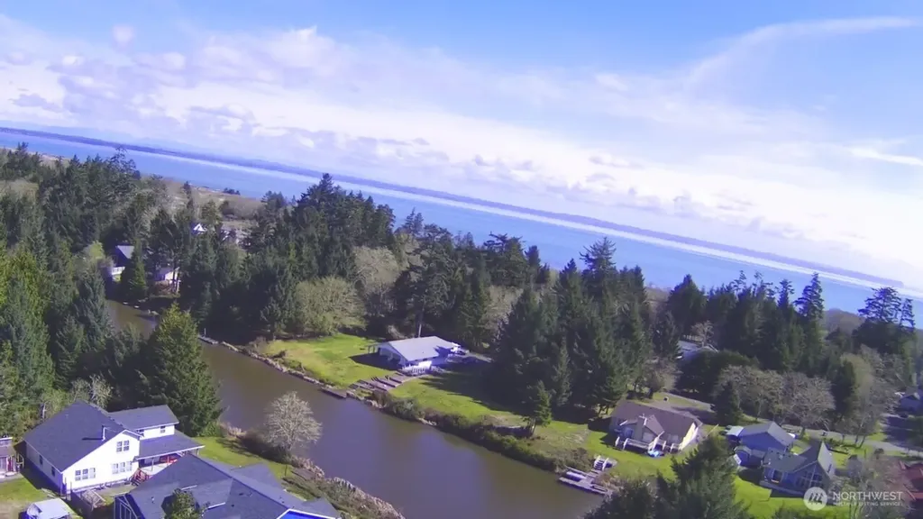 135 Duck Lake Drive NE Ocean Shores WA 98569