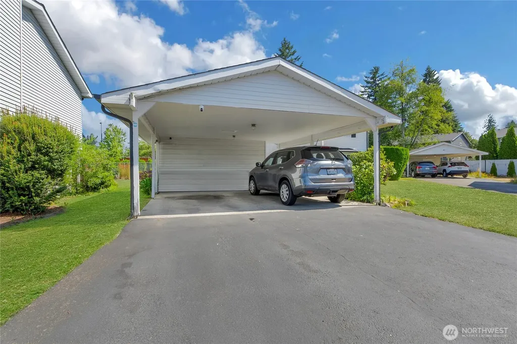 747 37th Street SE Auburn WA 98002
