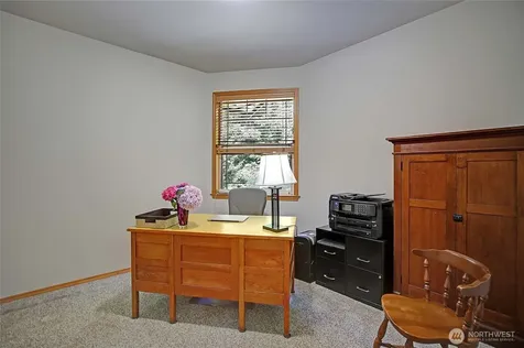 628 N Sunset Drive Camano Island WA 98282