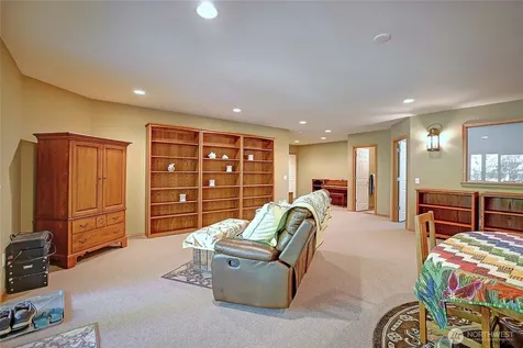 628 N Sunset Drive Camano Island WA 98282