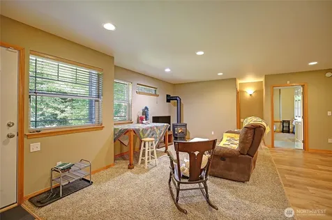 628 N Sunset Drive Camano Island WA 98282