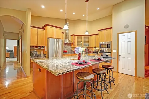 628 N Sunset Drive Camano Island WA 98282