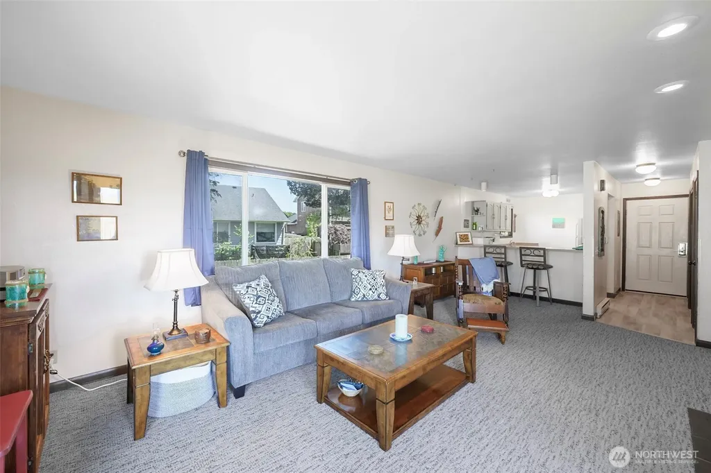 210 26th Street NW Long Beach WA 98631