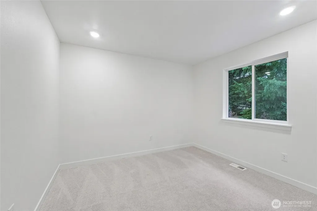24237 13th Avenue SE Bothell WA 98021