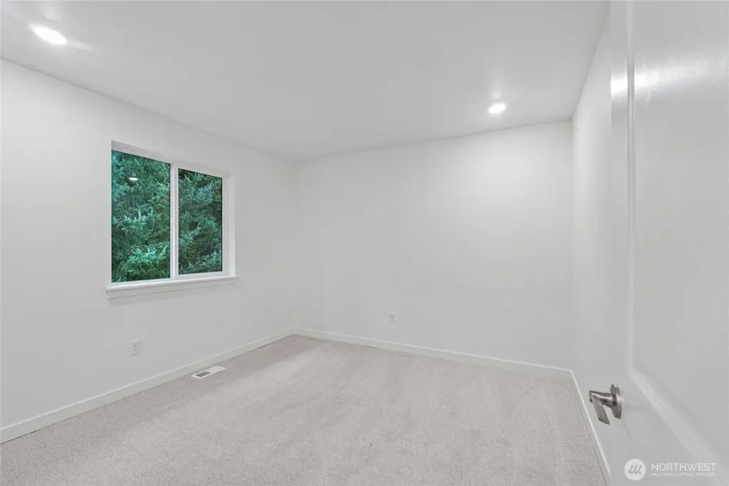 24237 13th Avenue SE Bothell WA 98021