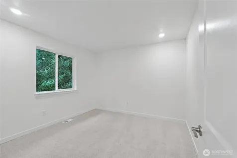24237 13th Avenue SE Bothell WA 98021