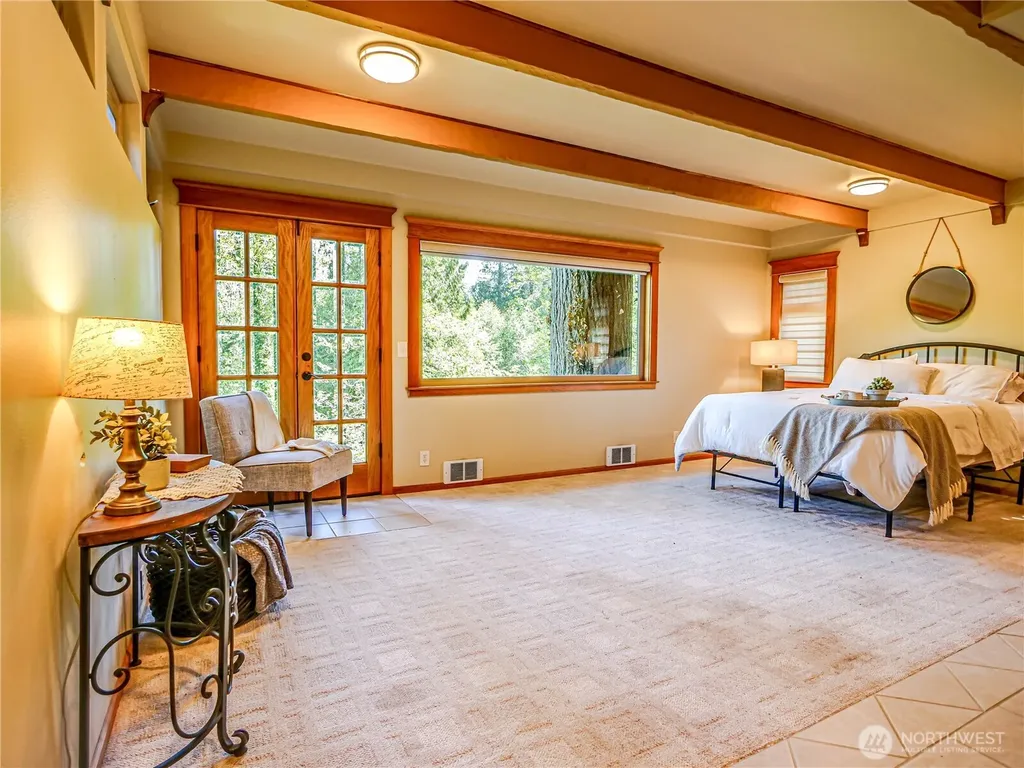 18612 51st Avenue SE Bothell WA 98012