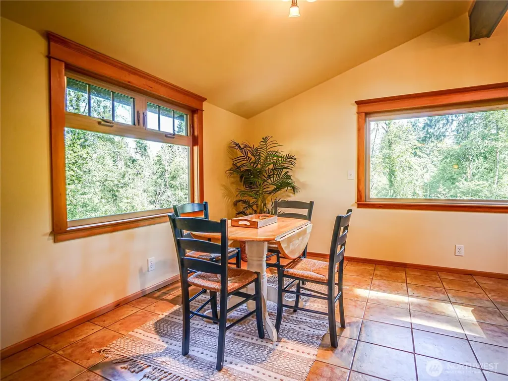18612 51st Avenue SE Bothell WA 98012