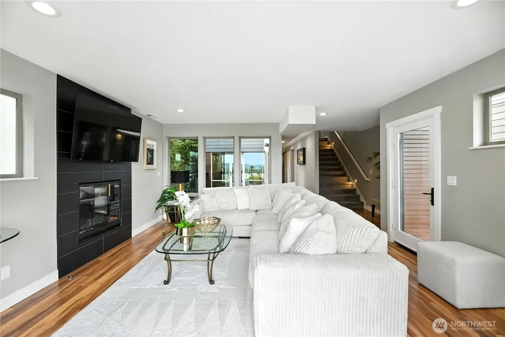 8221 S 121st Street Seattle WA 98178