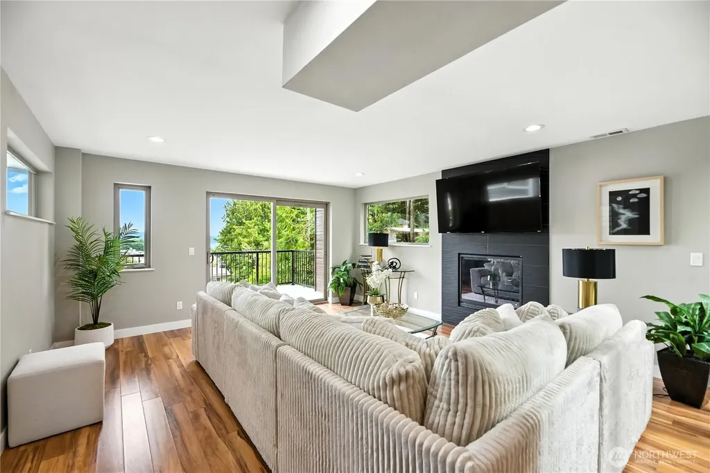 8221 S 121st Street Seattle WA 98178