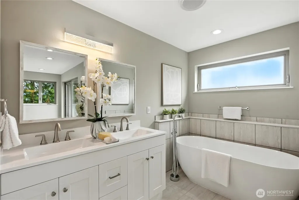 8221 S 121st Street Seattle WA 98178