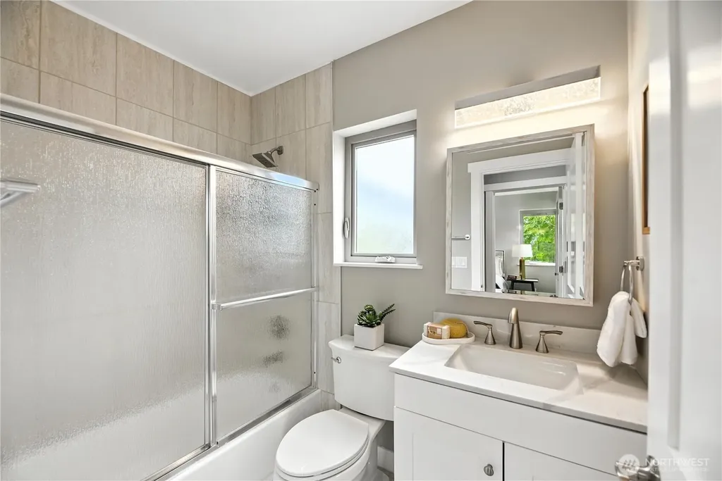8221 S 121st Street Seattle WA 98178