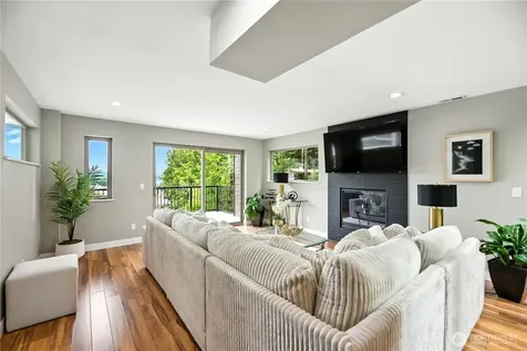 8221 S 121st Street Seattle WA 98178