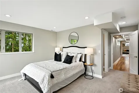 8221 S 121st Street Seattle WA 98178