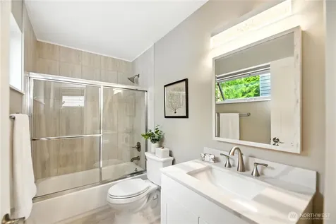 8221 S 121st Street Seattle WA 98178