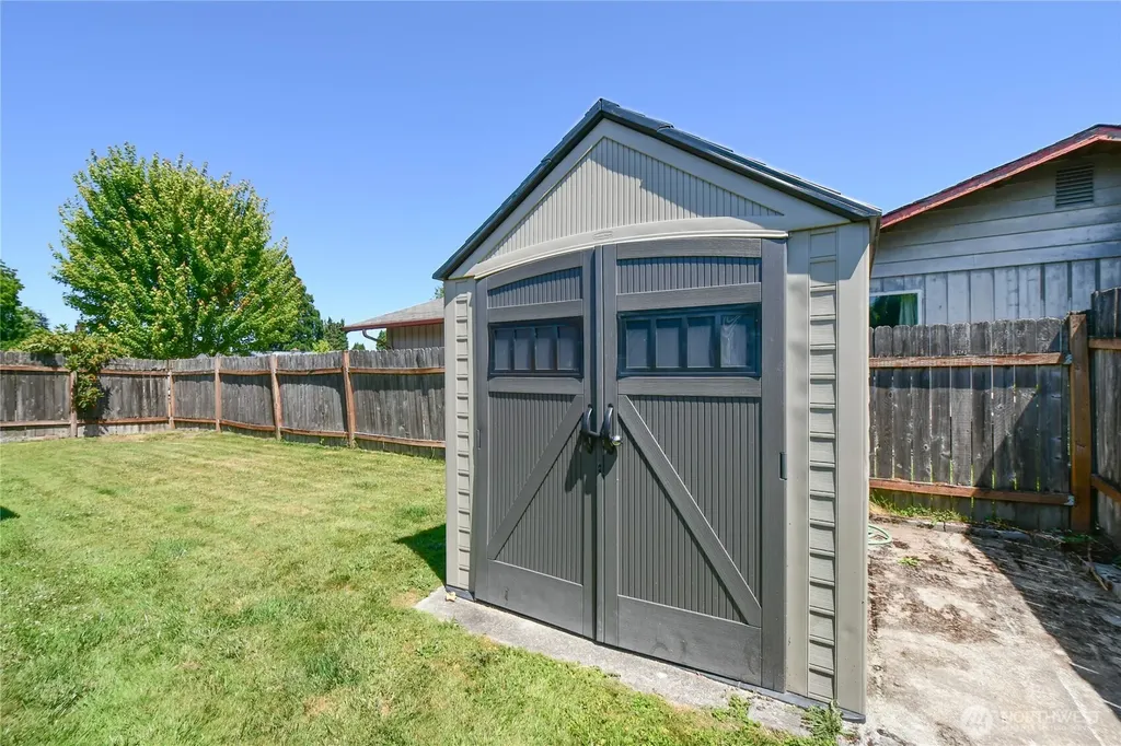 2102 35th Avenue Longview WA 98632