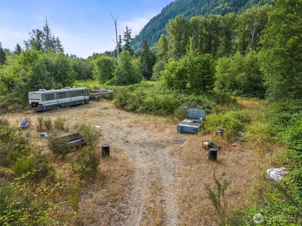 841 W Main Morton WA 98356
