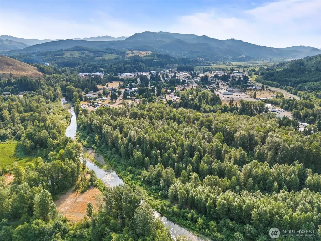 841 W Main Morton WA 98356
