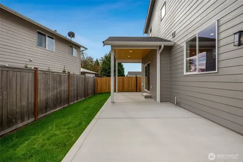 17851 26th Drive NE Marysville WA 98271