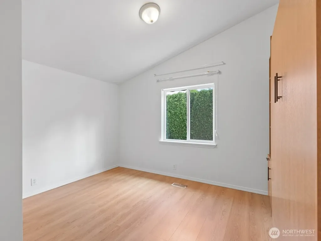 23825 15th Avenue SE Bothell WA 98021