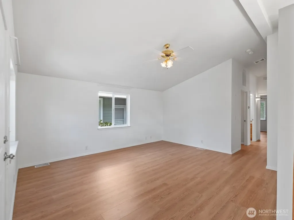 23825 15th Avenue SE Bothell WA 98021