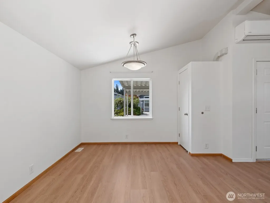 23825 15th Avenue SE Bothell WA 98021