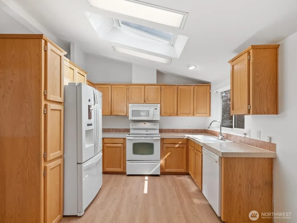 23825 15th Avenue SE Bothell WA 98021